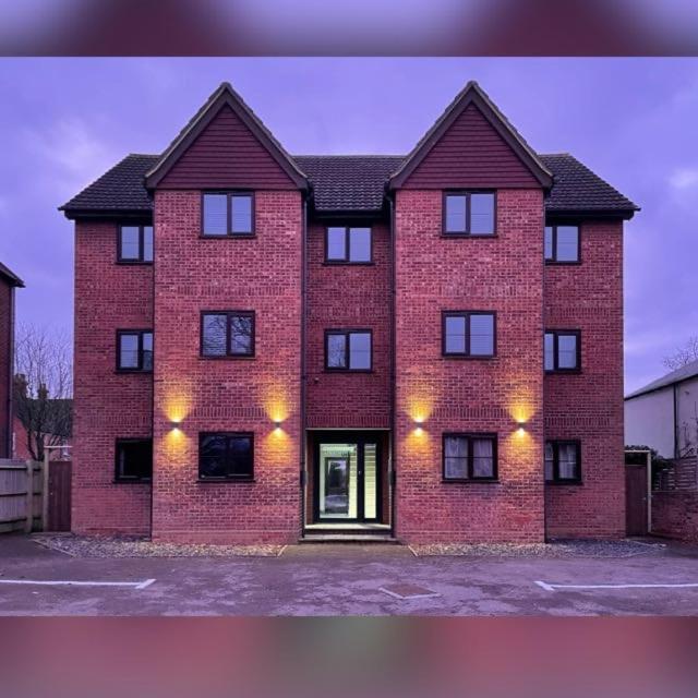 City Stay Apartments - Geldonia Court Bedford Eksteriør bilde